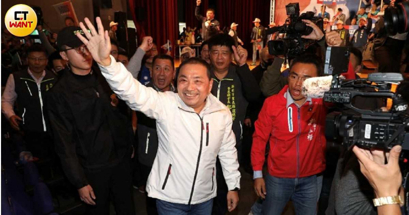 新北市長侯友宜（圖）關注學童營養發展。（圖／CTWant攝影組）