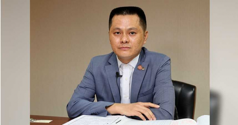 包商的委任律師李明海查出,大買家遭10多家廠商提告,連黑貓宅急便運費都積欠千萬元。(圖/讀者提供)