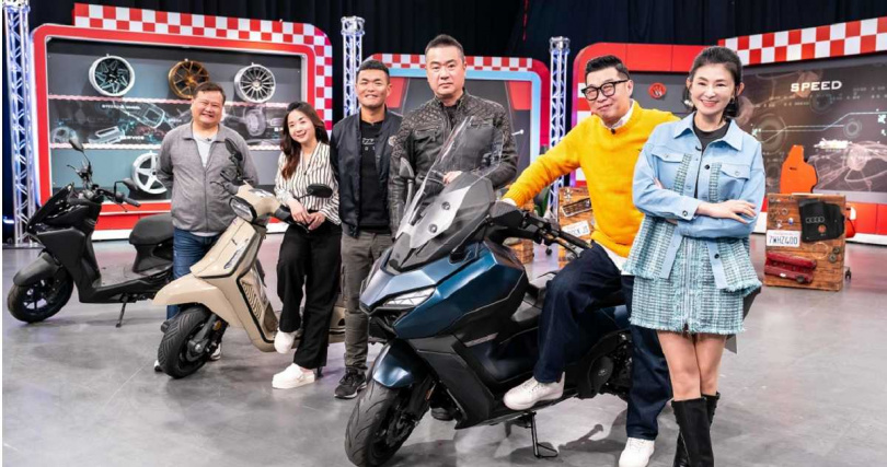 馬力歐身為機車擁護者,至今未考汽車駕照。(圖/TVBS提供)