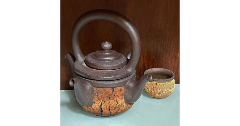 游正民的「多嘴壺」曾勇奪創意大獎。（圖╱吳德亮攝）