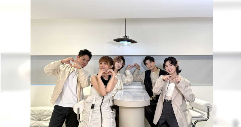 尋人啟事團員分享喜歡的告白方式。（圖／星恆娛樂提供）