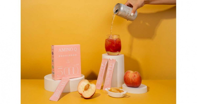 蜜桃蘋果氣泡飲（圖／Veganvita提供）。