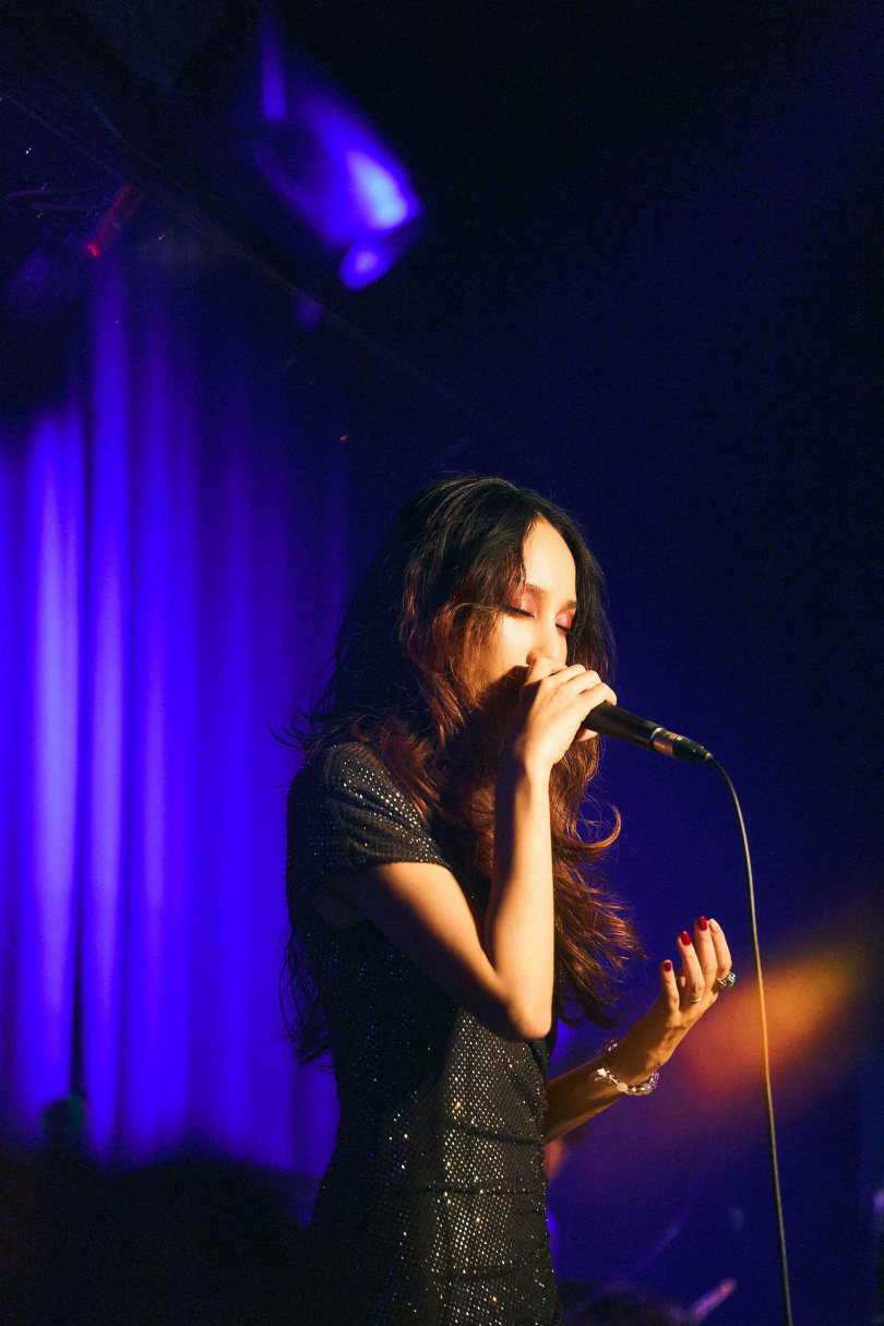 中島美嘉特別獻唱中森明菜〈難破船〉給台粉。(圖/Billboard Live TAIPEI提供)