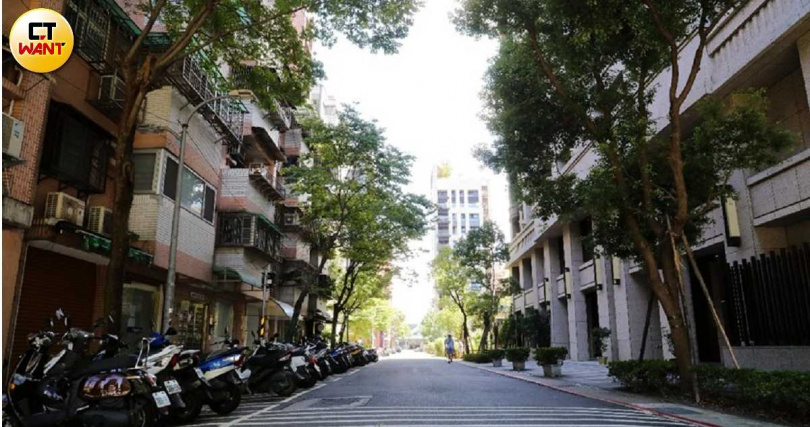 台北市老宅不少問題也多，像圖中的延壽國宅也曾因都更改建躍上新聞版面。（示意圖／周志龍攝）