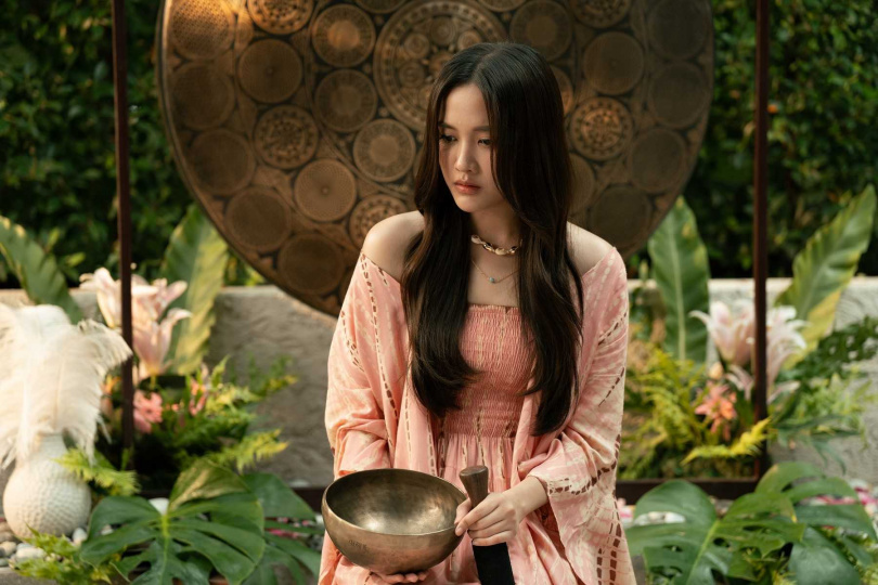 Freen在片中走清新路線,甚至自稱是一碗「清湯麵」。(圖/采昌提供)