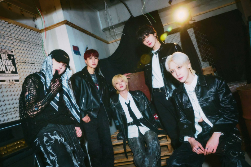 ONEWE在7月26日於微風廣場場地MOONDOG舉辦雙場演唱會。(圖/RNR SQUARE TAIWAN提供)