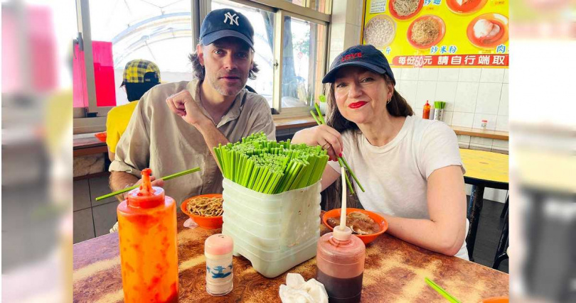 《關於愛》安德莉雅布萊恩霍維格、塔優西塔戴拉雅各布森超愛淡水知名的阿給、魚丸湯。（圖／海鵬提供）