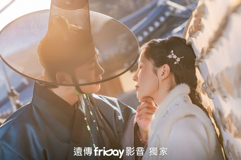 徐玄必須一人分飾三角，而玉澤演有很多肉麻的台詞，他邊跑步邊練習，直到能自然說出來為止。（圖／friDay影音提供）