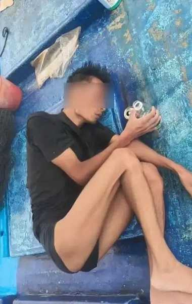 男子多日未進食，瘦成皮包骨。（圖／翻攝自南華早報）