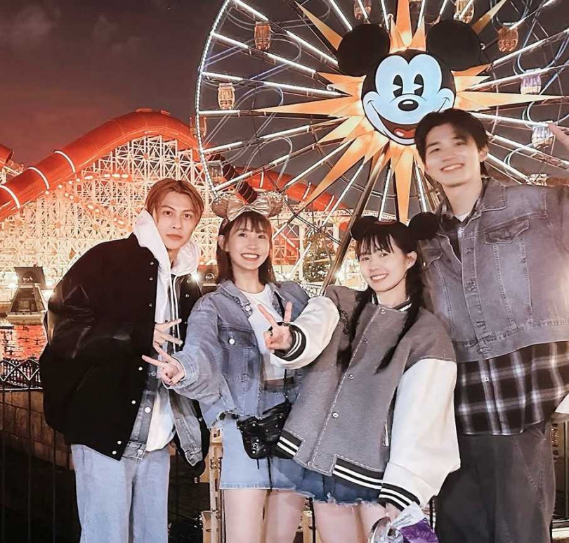 王子（左起）、粿粿、簡廷芮、王品澔日前一同去美國旅遊。（圖／翻攝自粿粿IG）