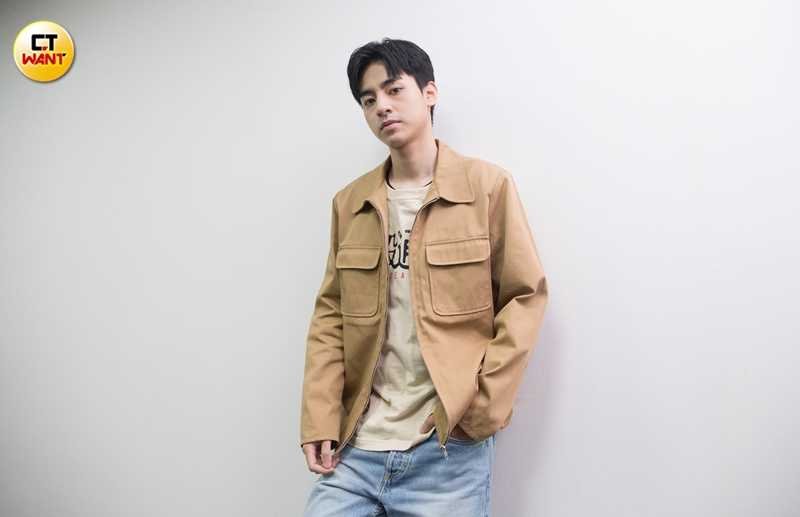 劉敬自認個性隨遇而安，與片中追求完美的性格差很多。（圖／黃威彬攝）