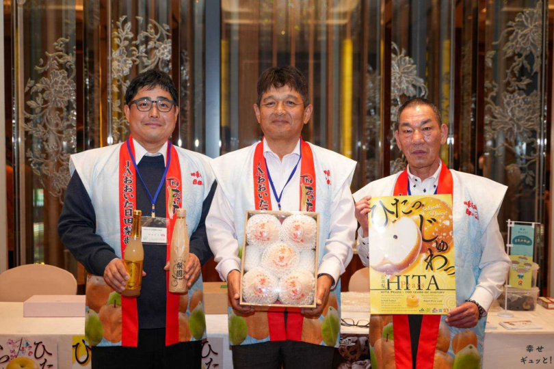 「豐里」為大分縣所開發的大果型梨品種，最佳食用期正值聖誕節前後，糖度可達13度以上，同時帶有適度酸味。（圖／日盟國際提供）