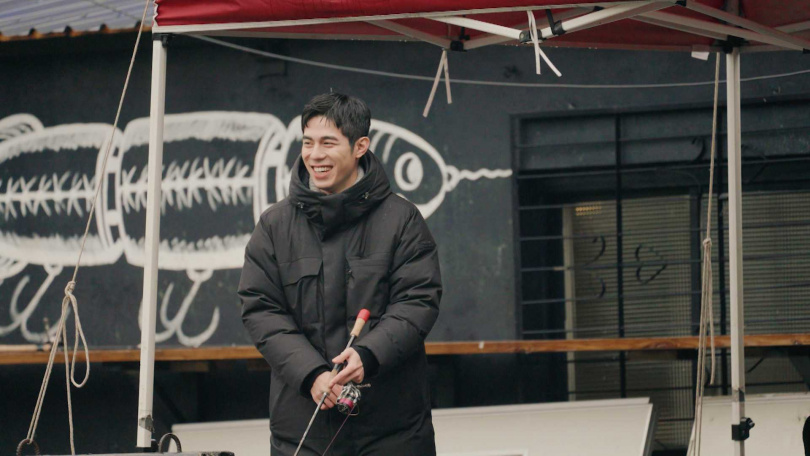 詹懷雲曾經釣魚釣了24小時。（圖／鏡電視提供）