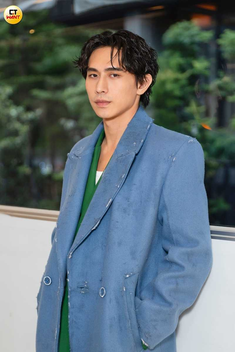 陷入低潮期的柏霖足不出戶，連爸爸都看不下去，後來聽媽媽的話獨自到山上散心。（圖／楊澍攝）