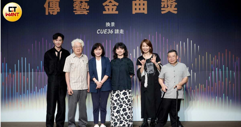 李國毅（左起）、潘皇龍、陳悅宜、李靜慧、郎祖筠、李國俊，一同出席「第36屆傳藝金曲獎」入圍名單公布記者會。（圖／侯世駿攝）