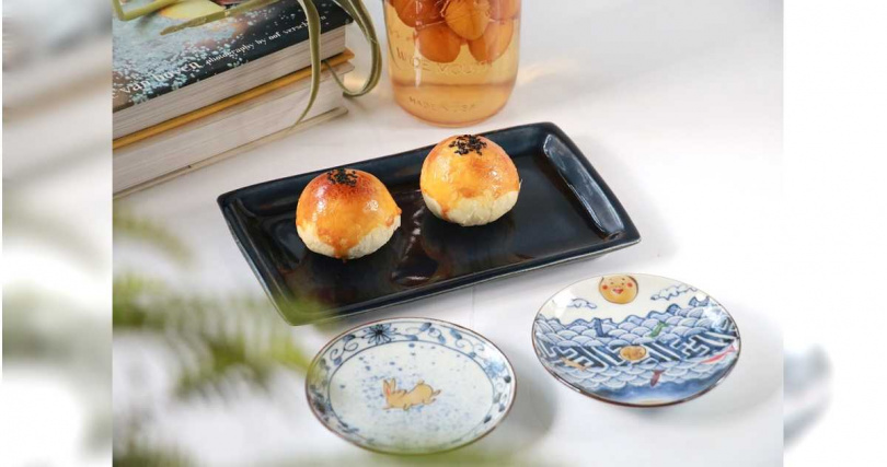 陳耀訓·麵包埠往年會秒殺的中秋蛋黃酥禮盒今年約15分鐘才售罄。（圖／擷取自陳耀訓·麵包埠粉專）