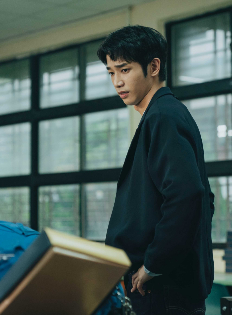 劉以豪飾演監所教誨師 。（圖／愛奇藝國際版、壹壹影業提供）