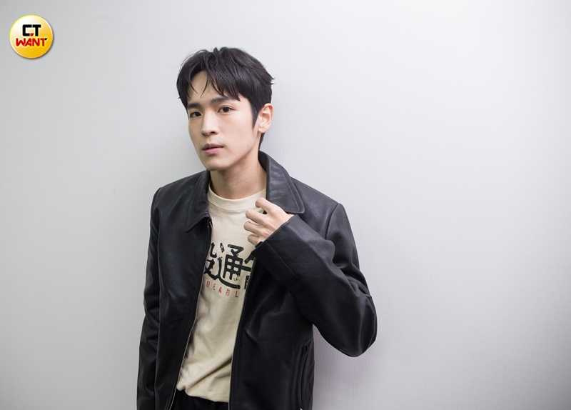 演出《自殺通告》讓張豐豪回憶起自己的高中時光。(圖/黃威彬攝)