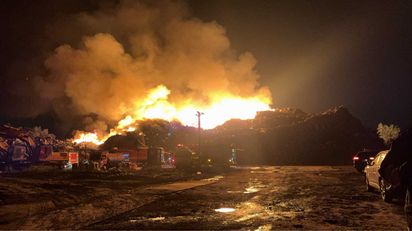 台南市白河區昨晚發生火警。(圖/翻攝記者爆料網)