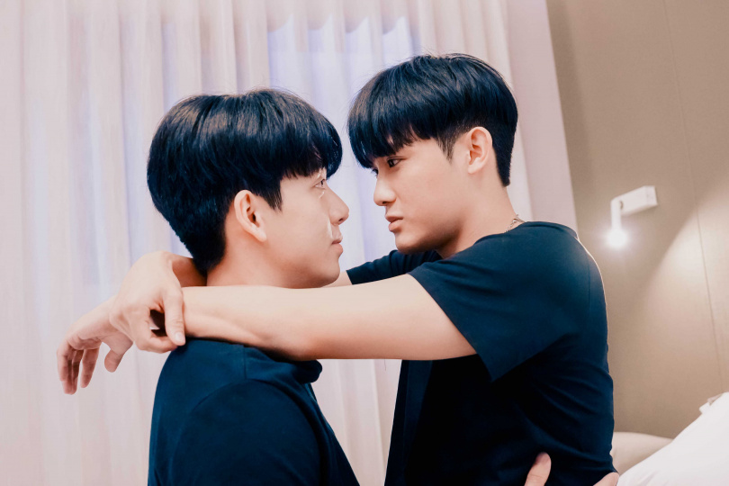 紀成澔（右）二搭葛兆恩大受歡迎。（圖／結果娛樂提供）