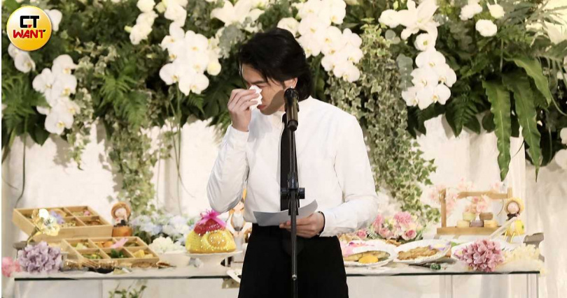 蕭敬騰說到感傷處忍不住落淚。(圖/侯世駿攝)