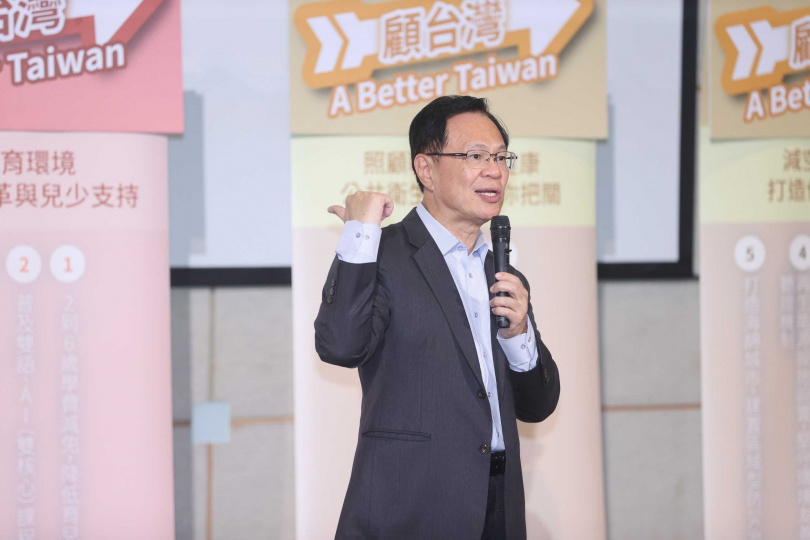 民眾黨立委張啓楷肯定中選會委員名單納入藍白推薦人選，呼籲行政院比照辦理，儘速補提NCC與大法官人事。（ 圖／黃耀徵攝）