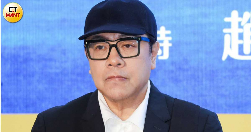 蔡康永出場時神情嚴肅,臉上完全沒有一絲表情。(圖/林士傑攝)