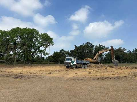 高雄高爾夫球場滯洪池施工