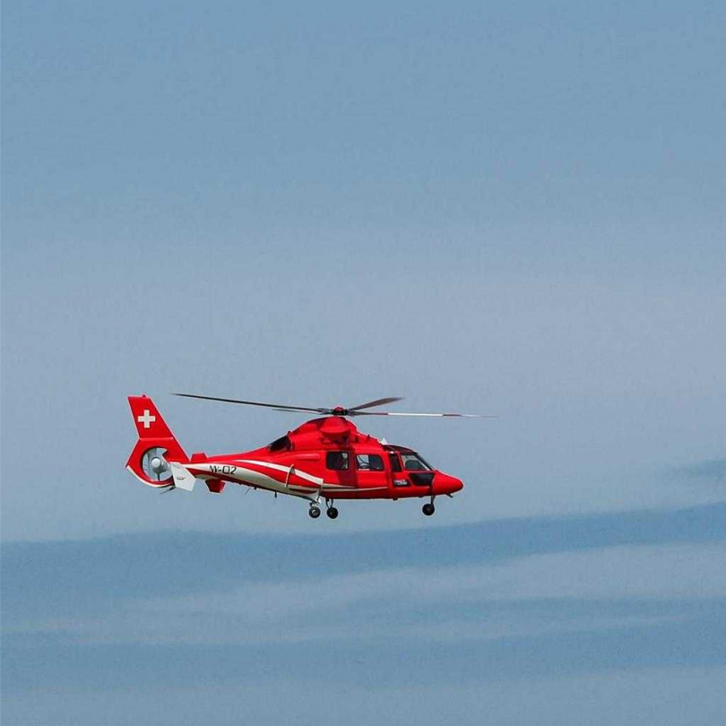 今協同空勤總隊空偵機與消防隊等資源重新投入救援,但至下午仍未尋獲。(圖/翻攝畫面)