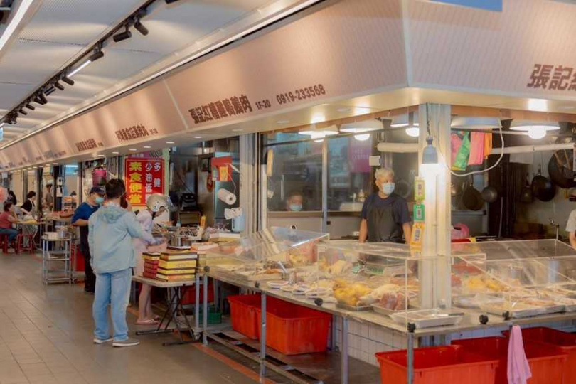 優化後的竹北仁義市場乾淨明亮，鄭朝方希望多吸引年輕人來走走。（圖／翻攝自竹北市公所媒體群組）