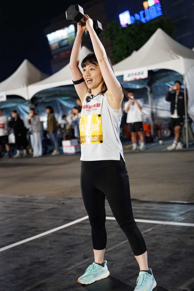 前立法委員高嘉瑜參賽挑戰體能極限。(圖/好看娛樂提供)