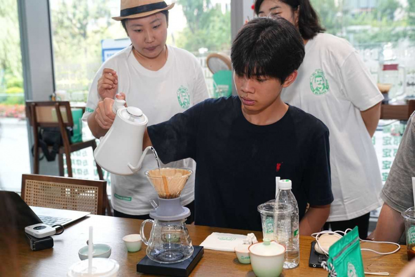 旺旺旗下邦德咖啡館攜手上海市台協，全方位賦能臺灣青年職場新體驗。（圖片提供／邦德咖啡館）