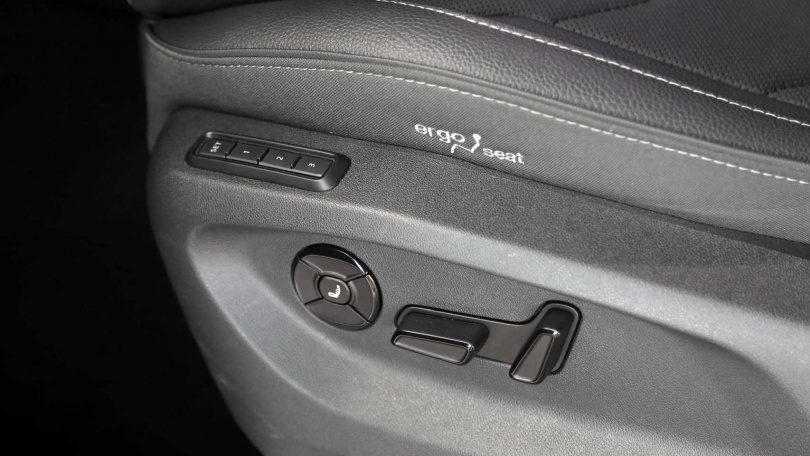 1.5 TSI e-TEC冠軍榮耀版新增Ergo人體工學雙前座深層通風按摩座椅。（圖／方萬民攝）