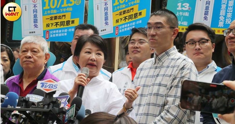 盧秀燕與謝國樑私交不錯，曾多次前往基隆為「反罷樑」站台，據悉，兩人近期也為「大罷免」的發展及應對私下交換意見（圖／黃鵬杰攝）