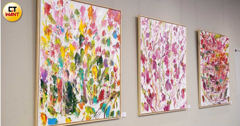 藝術家吳逸萱創作的打卡牆融合多個台灣地標。(圖/魏妤靜攝)