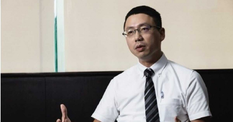 律師白禮維(圖)認為《國立大學合併推動辦法》徒有抽象具文,針對合併程序卻沒有具體規範,教育部該當檢討。(圖/翻攝自永信法律事務所官網)