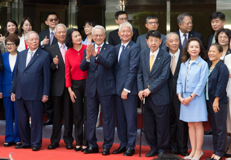 台新金、新光金兩家金控完成合併，旗下子公司新光人壽、台新人壽將於2026年1月2日舉行合併儀式。（圖／CTWANT資料照）