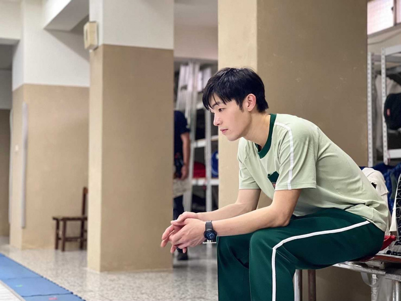 牧森被譽為是《刺心切骨》中唯一療癒的角色。（圖／周子娛樂提供）