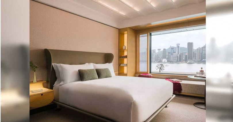 玩線上抽獎「機會」、「命運」大獎之一為麗晶飯店「維港景客房」住宿。(圖/易飛旅遊提供)