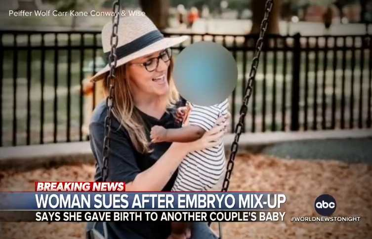 一名白人女子透過試管嬰兒產下一名非裔男嬰,經過基因檢測證實,兩人沒有任何血緣關係。 (圖/翻攝自ABC News)