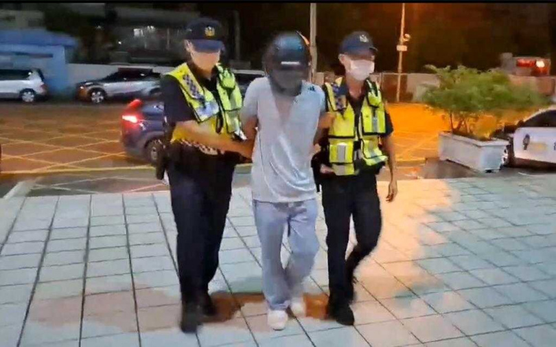 警方查獲阮男帶回偵訊。（圖／民眾提供／寶智華台中傳真）