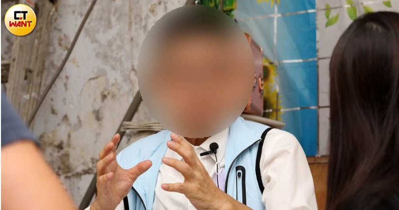 住戶A先生指出，建商私下委託結構技師進行評估，事後才向公會申請認證，程序早已失去公正性。（圖／方萬民攝）