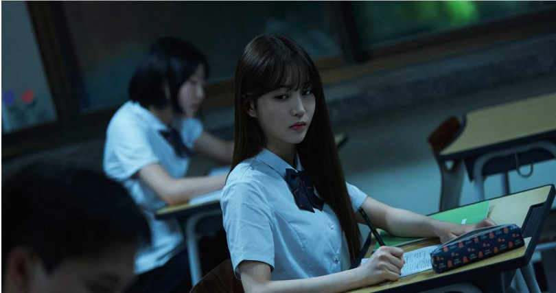 《咒你》裴秀珉首次挑戰大銀幕演出。（圖／華映娛樂）