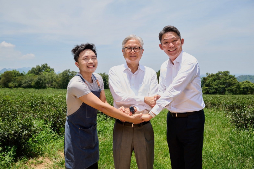 榮太樓總本鋪攜手台灣知名的國際製茶師張家齊聯名!
