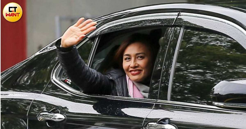 高雄政壇傳出立委邱議瑩(圖)獲得高雄市長陳其邁力挺2026接棒。(圖/黃耀徵攝)