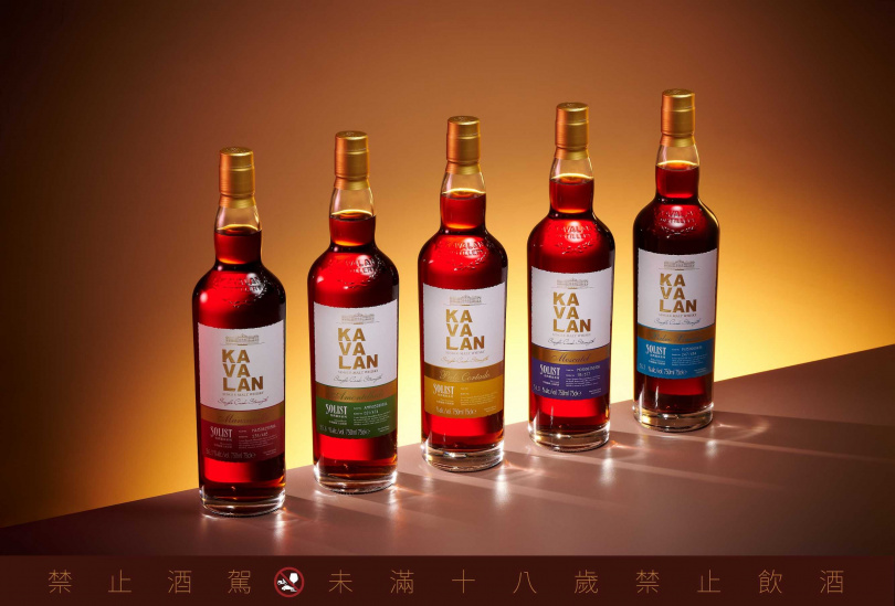 噶瑪蘭威士忌經典獨奏系列擁有Manzanilla（左起）、Amontillado、Palo Cortado、Moscatel、PX等雪莉桶。（圖／金車噶瑪蘭提供）