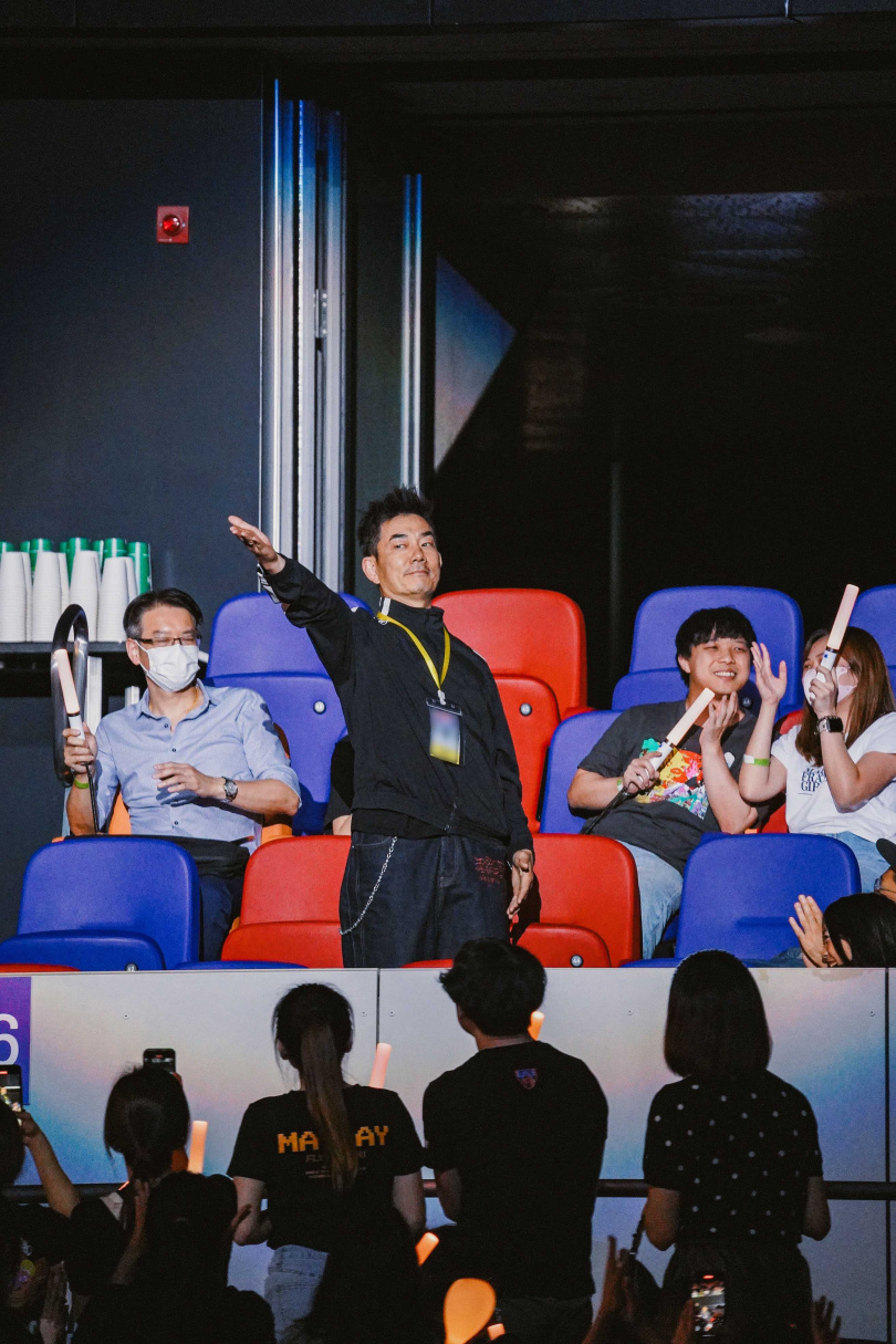 任賢齊到場力挺五月天。（圖／相信音樂提供）