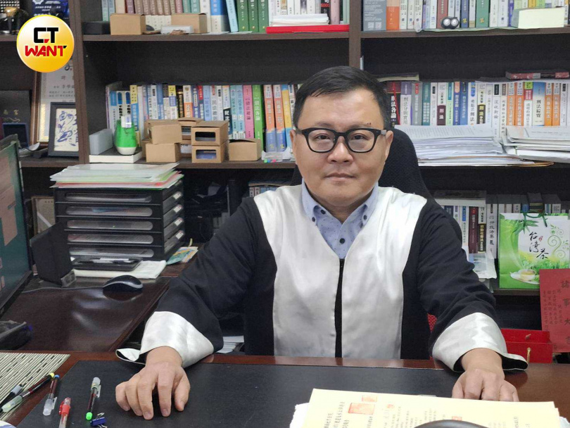 李學鏞律師指出，即使觸碰私處，但若無主觀犯意，仍然難以定罪。（攝影／林慶祥）