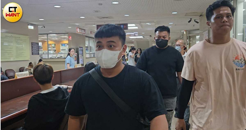邱軍承認聚眾鬥毆罪,不過酒駕撞死運將案仍未落幕,將於高等法院續審。(圖/劉松霖攝)