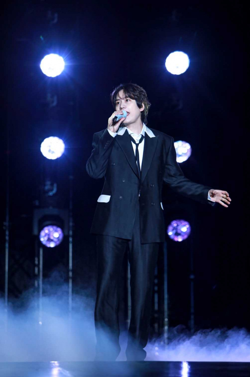 圭賢帶來多首中文歌，還即興演唱寵粉。（圖／D-SHOW提供）